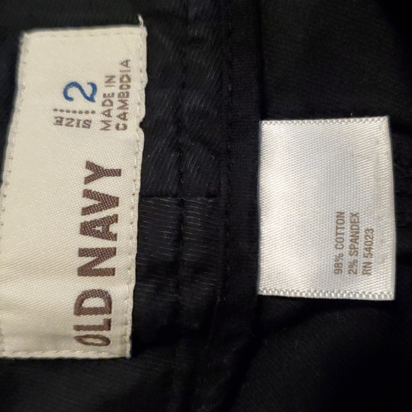 Shorts - Picture 3 of 3